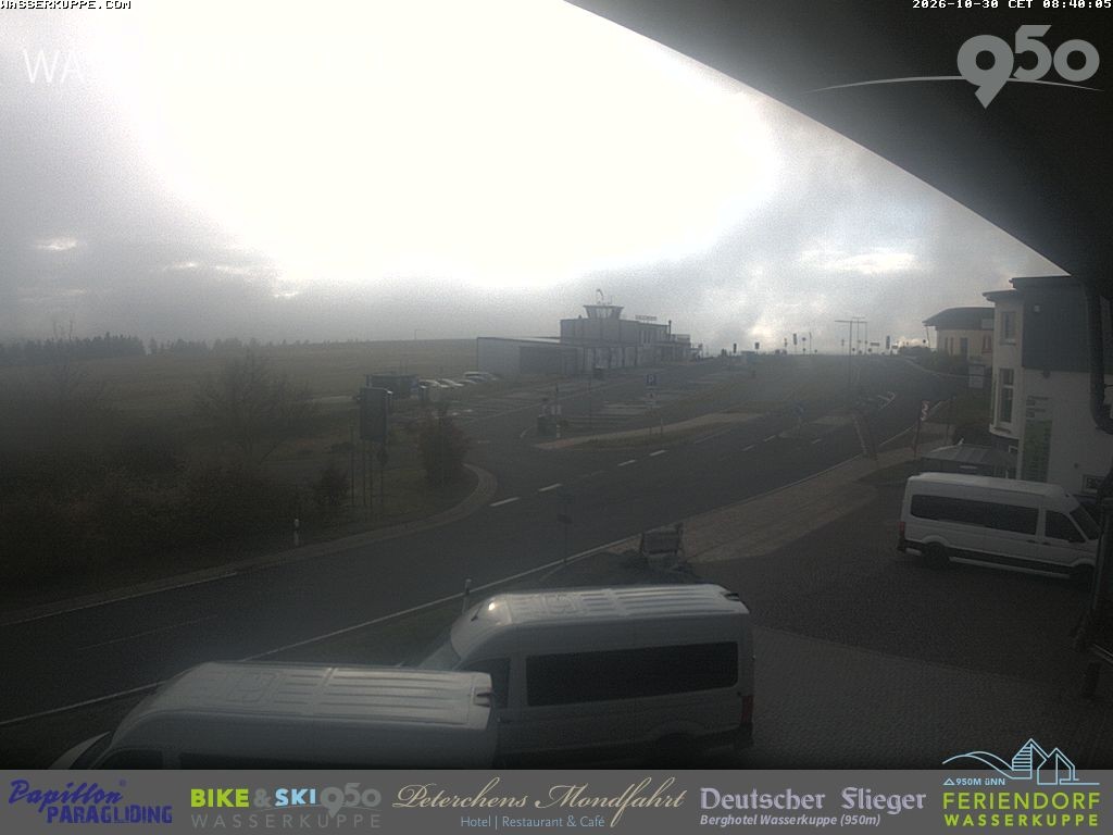 Archiv Foto Webcam Wasserkuppe: Gleitschirm-Flugschule Papillon