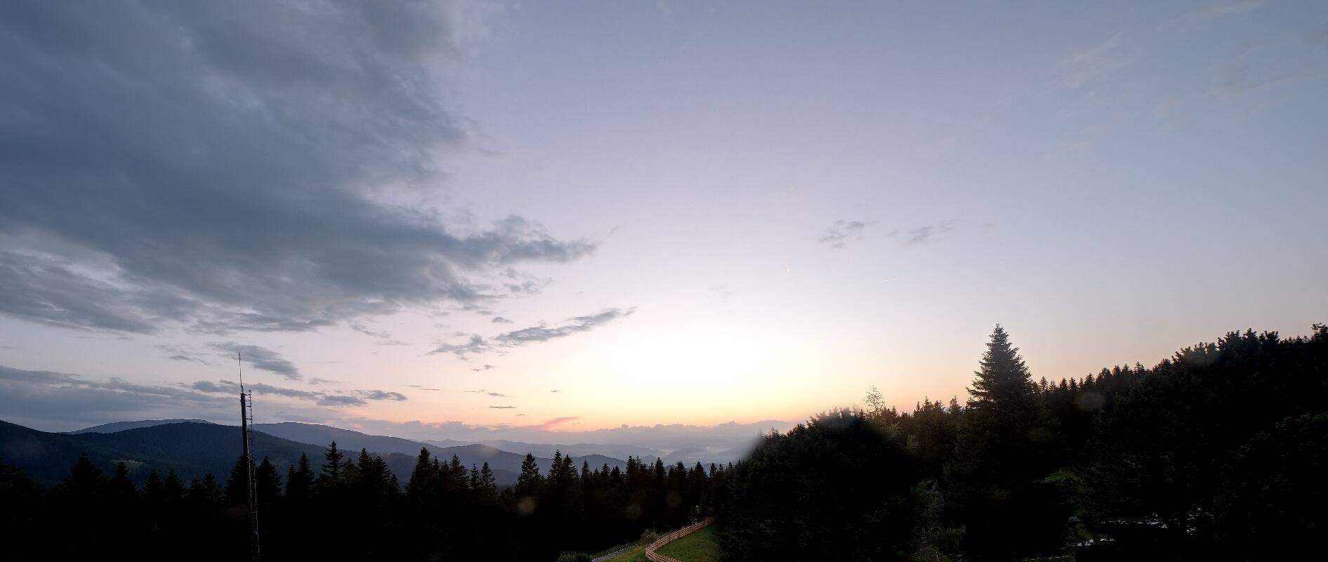 Archiv Foto Webcam Gaberlhaus - Westblick