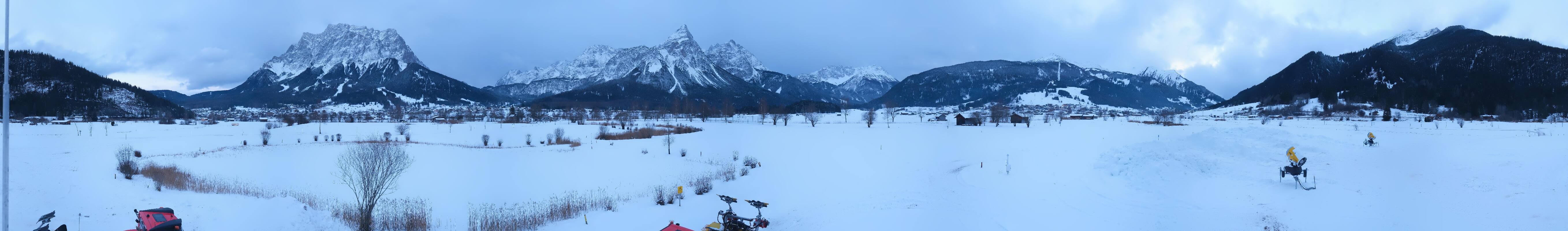 Archived image Webcam Ehrwald-Lermoos: Golf Club Zugspitze