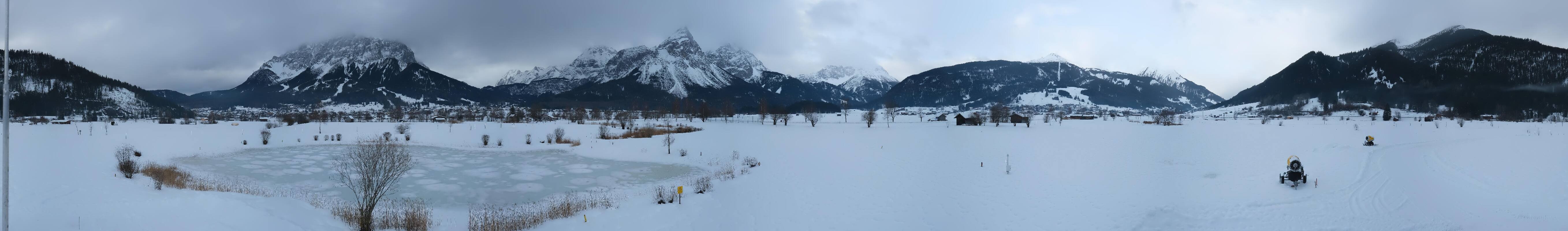 Archived image Webcam Ehrwald-Lermoos: Golf Club Zugspitze