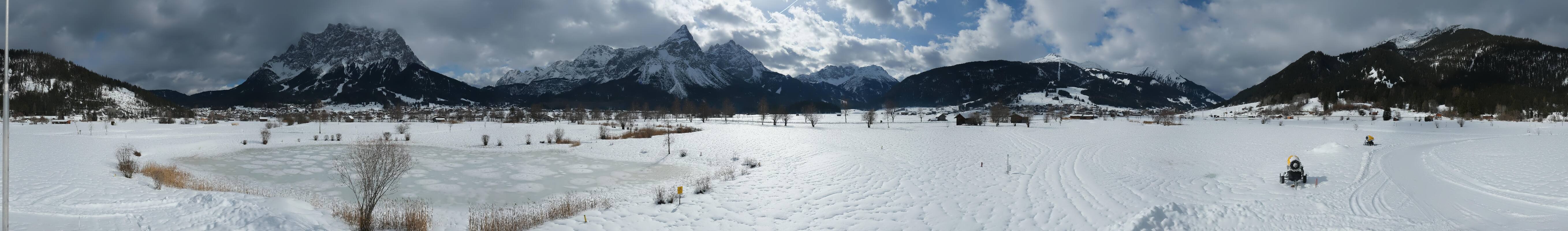 Archived image Webcam Ehrwald-Lermoos: Golf Club Zugspitze