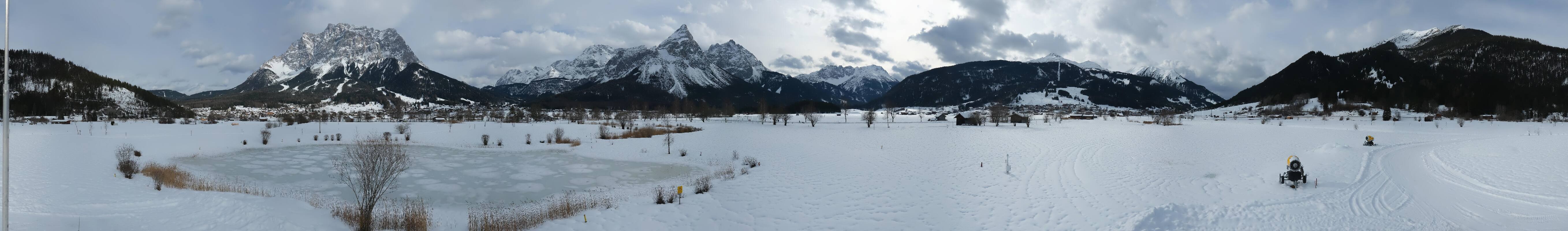 Archived image Webcam Ehrwald-Lermoos: Golf Club Zugspitze