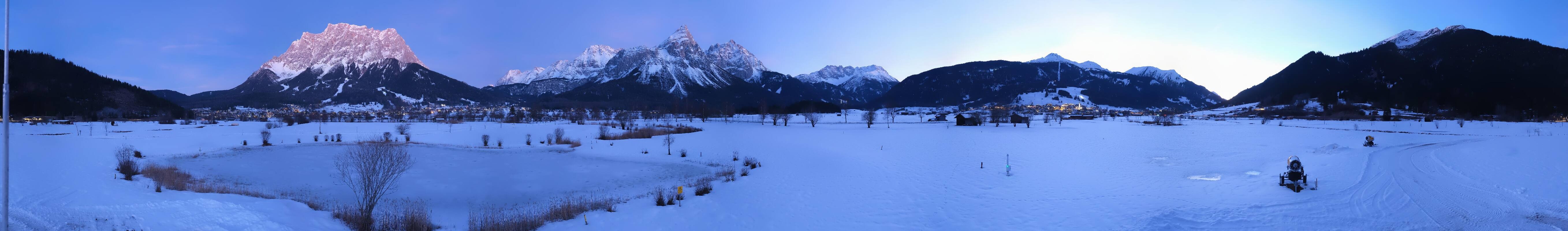 Archived image Webcam Ehrwald-Lermoos: Golf Club Zugspitze