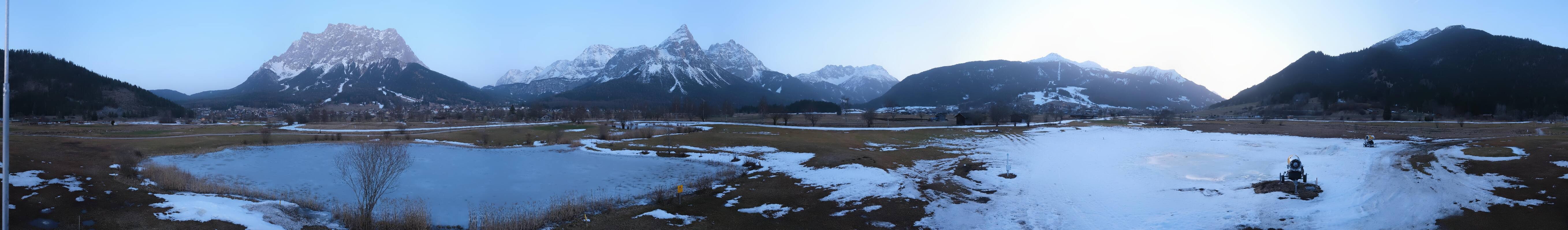Archived image Webcam Ehrwald-Lermoos: Golf Club Zugspitze