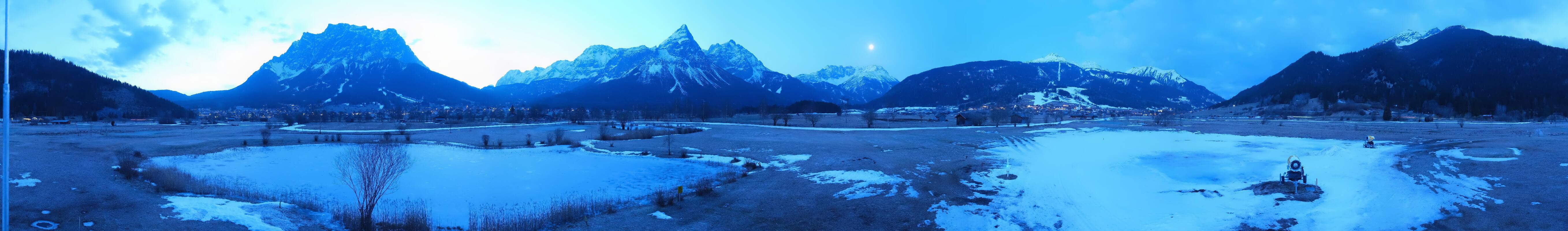 Archived image Webcam Ehrwald-Lermoos: Golf Club Zugspitze