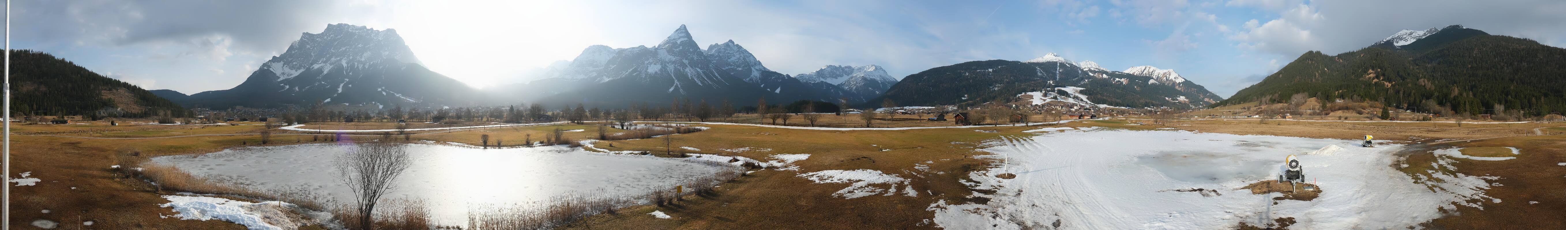 Archived image Webcam Ehrwald-Lermoos: Golf Club Zugspitze