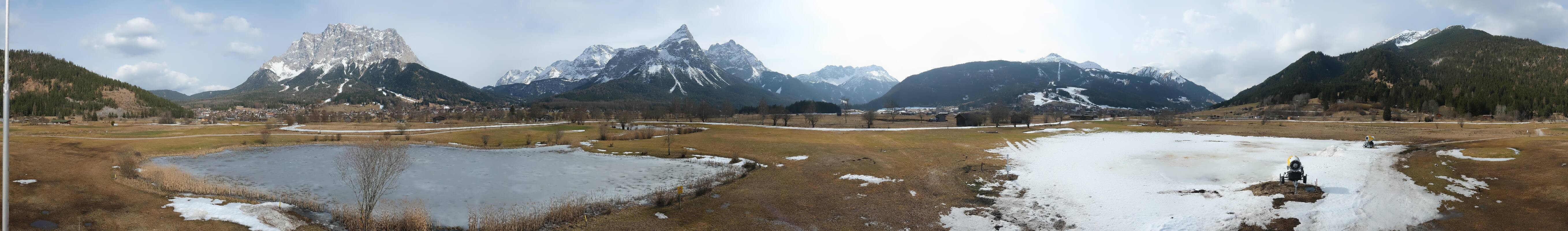 Archived image Webcam Ehrwald-Lermoos: Golf Club Zugspitze