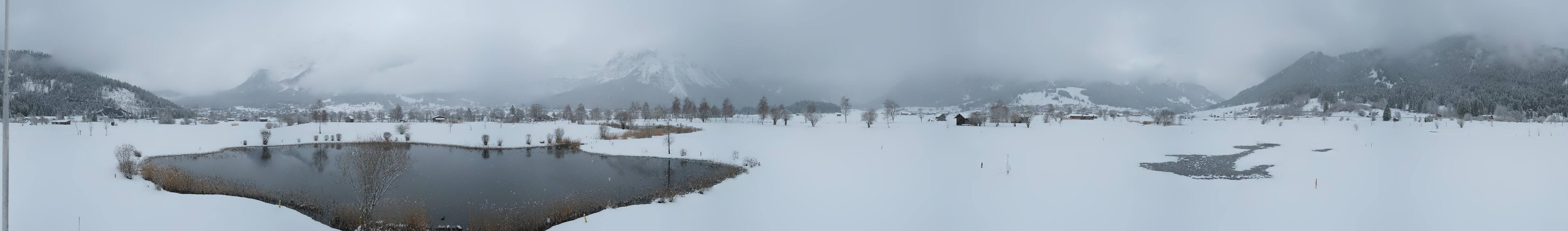 Archived image Webcam Ehrwald-Lermoos: Golf Club Zugspitze