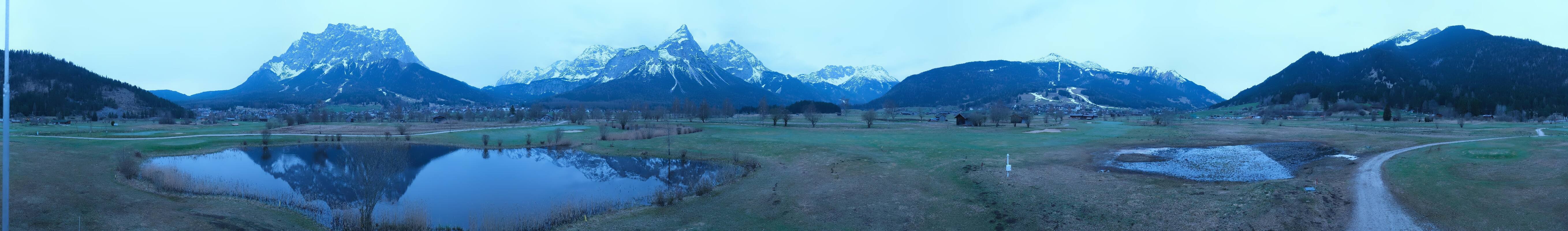 Archived image Webcam Ehrwald-Lermoos: Golf Club Zugspitze