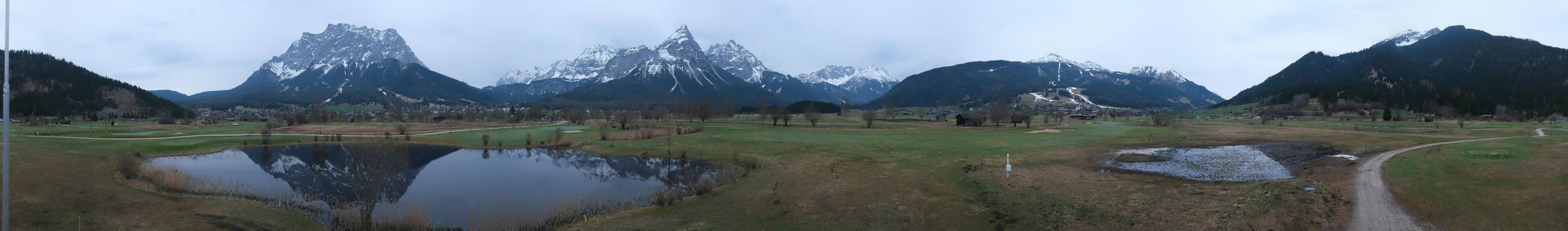 Archived image Webcam Ehrwald-Lermoos: Golf Club Zugspitze