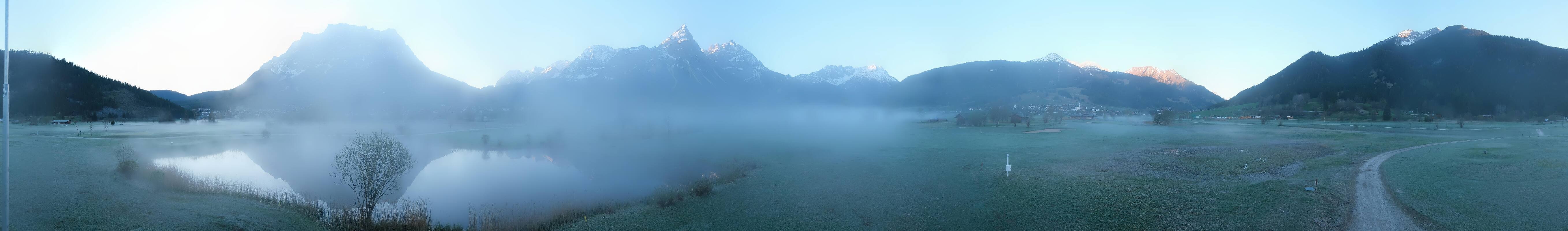 Archived image Webcam Ehrwald-Lermoos: Golf Club Zugspitze