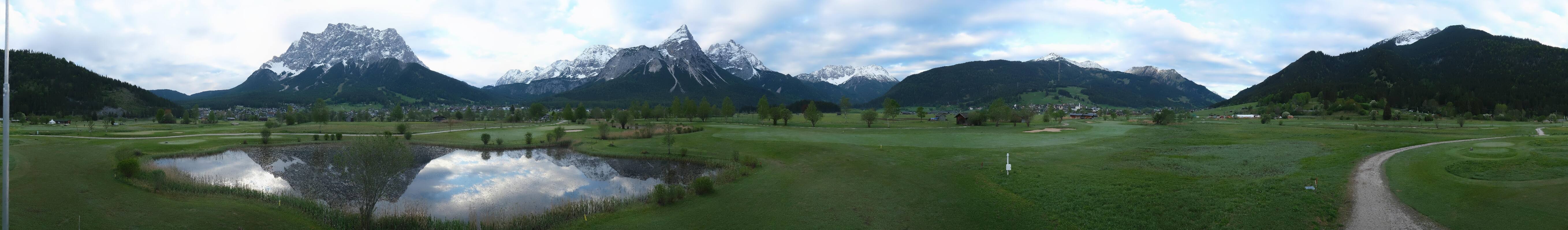 Archived image Webcam Ehrwald-Lermoos: Golf Club Zugspitze