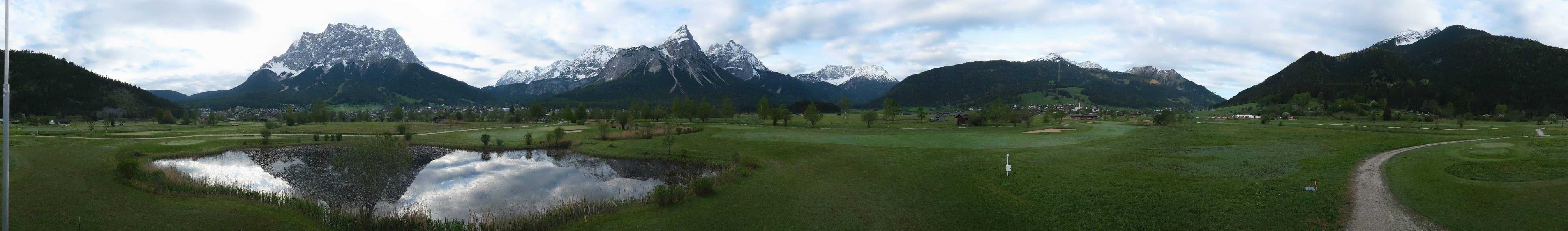 Archived image Webcam Ehrwald-Lermoos: Golf Club Zugspitze