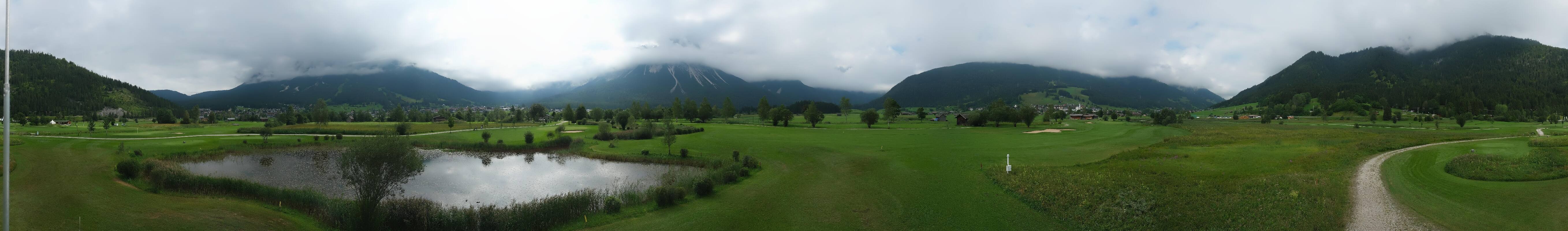 Archived image Webcam Ehrwald-Lermoos: Golf Club Zugspitze