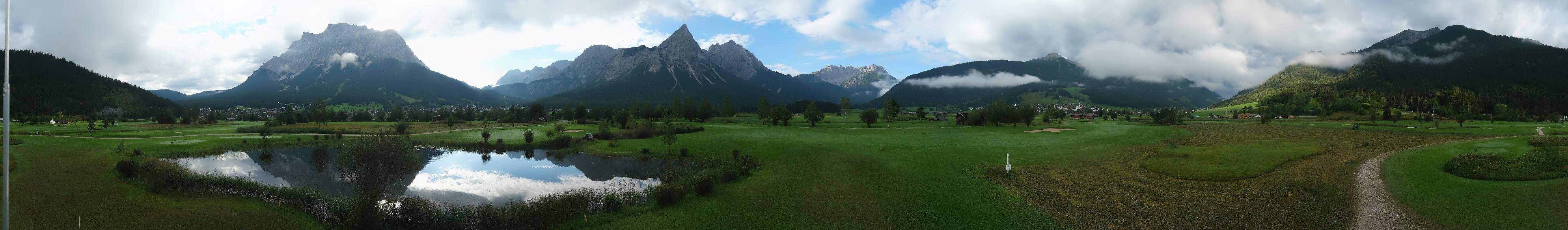 Archived image Webcam Ehrwald-Lermoos: Golf Club Zugspitze