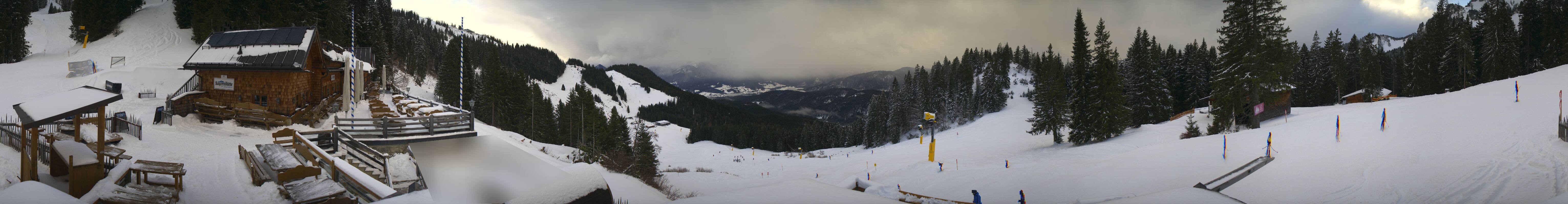 Archiv Foto Webcam Lenggries: BayernHütte am Brauneck