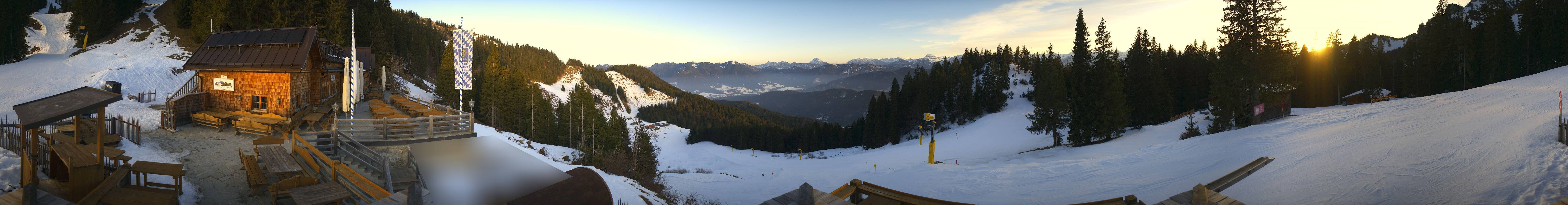 Archiv Foto Webcam Lenggries: BayernHütte am Brauneck