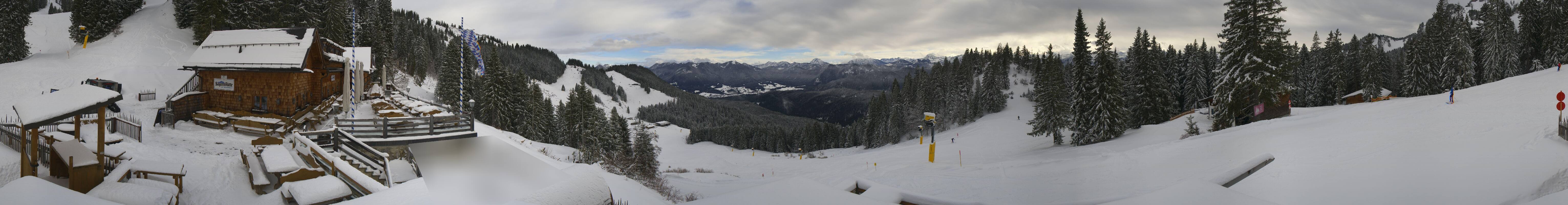 Archiv Foto Webcam Lenggries: BayernHütte am Brauneck