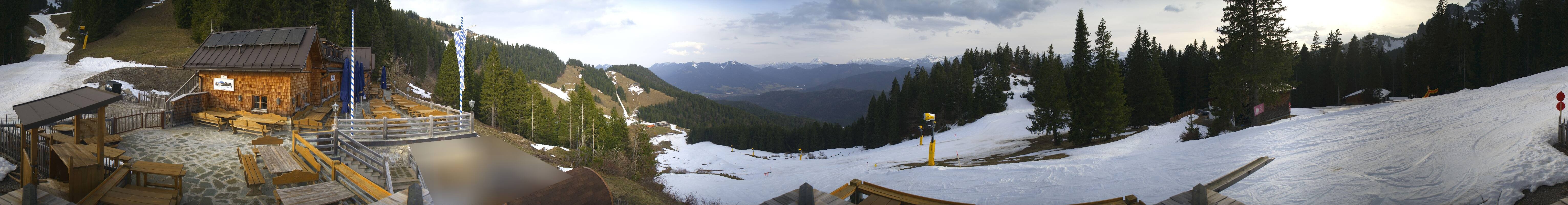 Archiv Foto Webcam Lenggries: BayernHütte am Brauneck