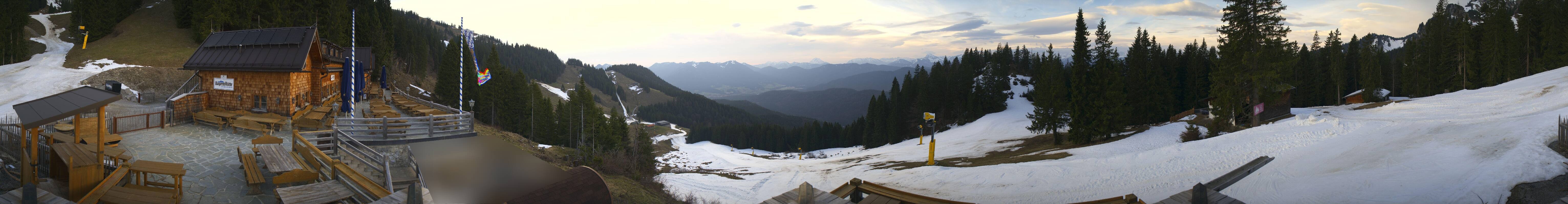 Archiv Foto Webcam Lenggries: BayernHütte am Brauneck