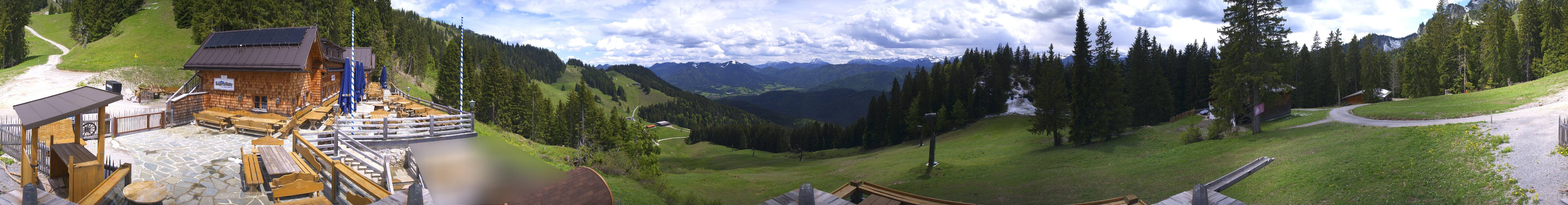 Archiv Foto Webcam Lenggries: BayernHütte am Brauneck