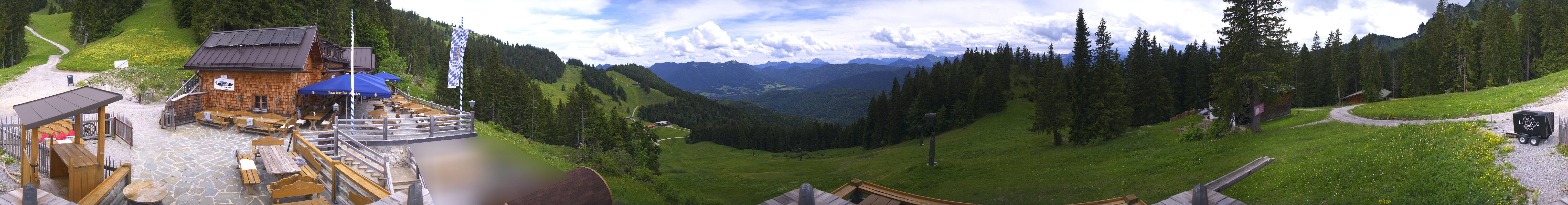 Archiv Foto Webcam Lenggries: BayernHütte am Brauneck