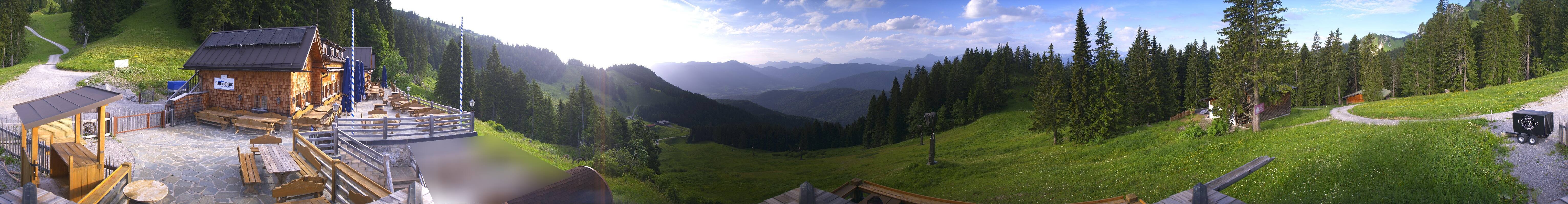 Archiv Foto Webcam Lenggries: BayernHütte am Brauneck