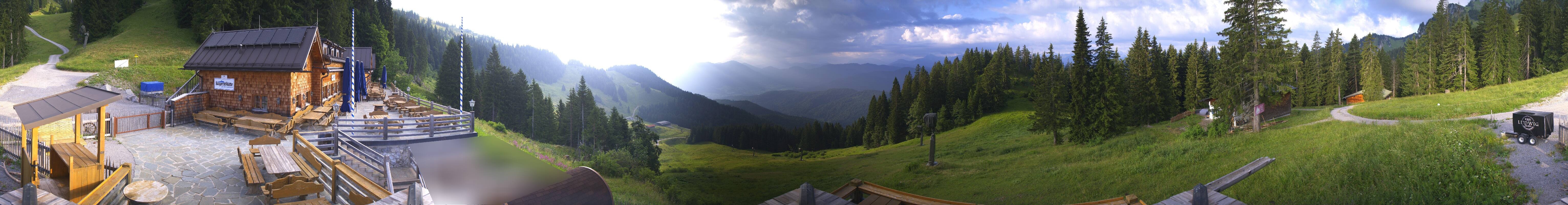 Archiv Foto Webcam Lenggries: BayernHütte am Brauneck