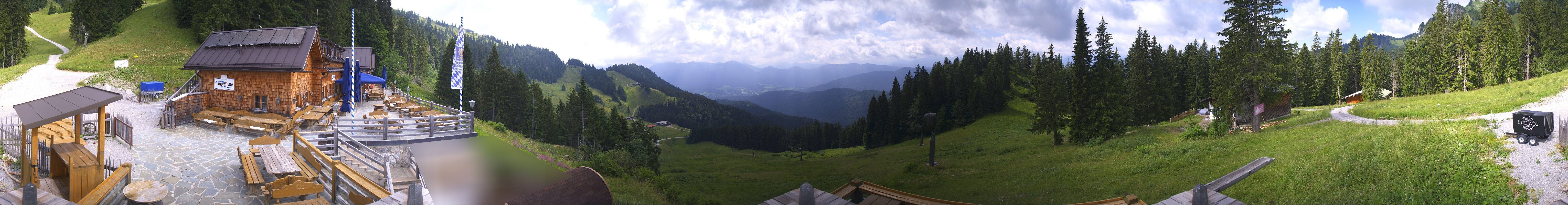 Archiv Foto Webcam Lenggries: BayernHütte am Brauneck