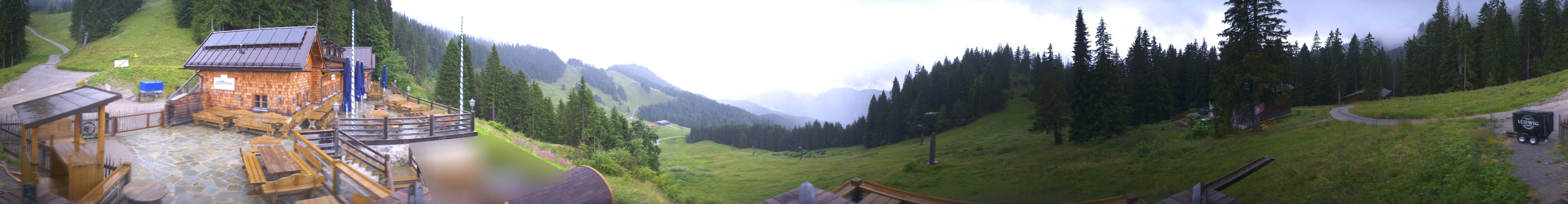 Archiv Foto Webcam Lenggries: BayernHütte am Brauneck