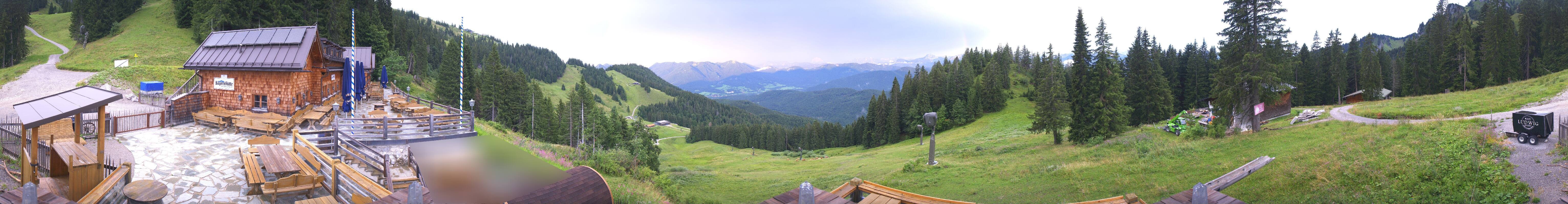 Archiv Foto Webcam Lenggries: BayernHütte am Brauneck