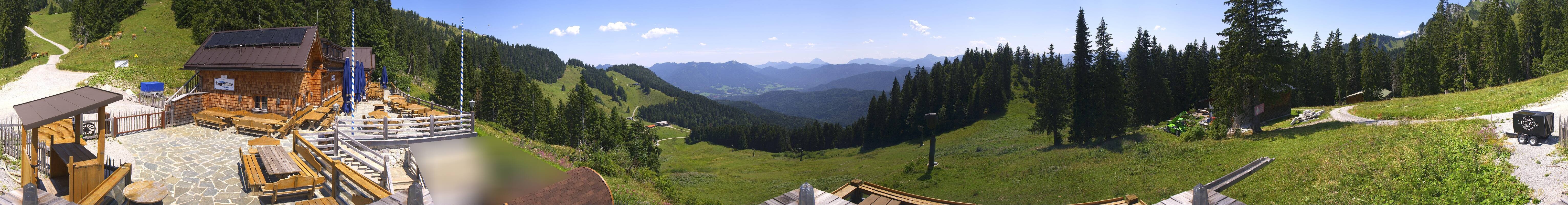 Archived image Webcam Lenggries-Brauneck: Bayern Hütte