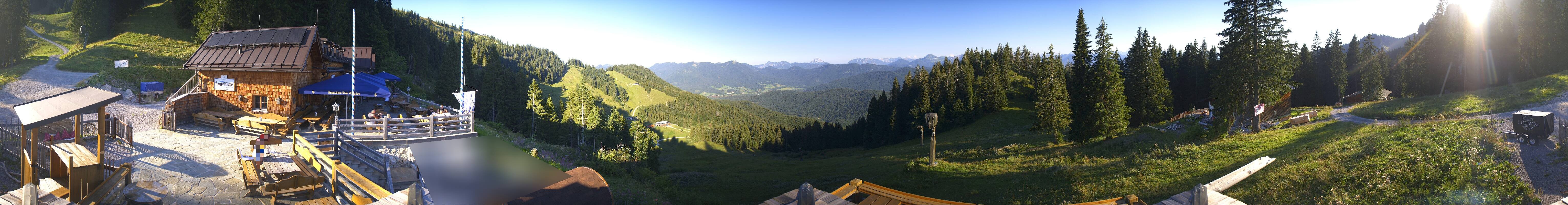 Archiv Foto Webcam Lenggries: BayernHütte am Brauneck