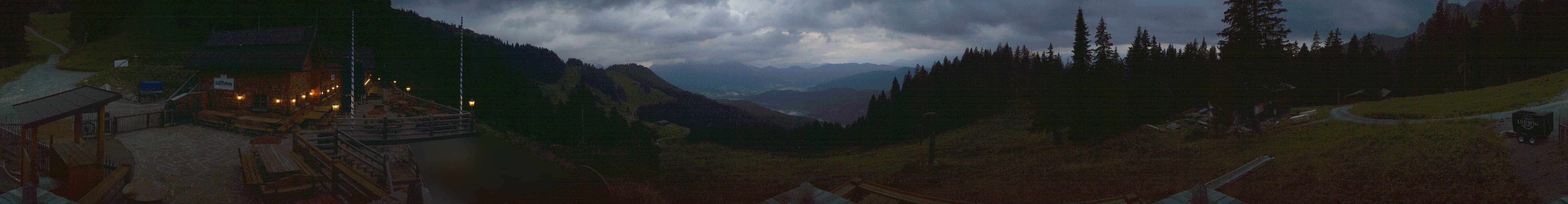 Archiv Foto Webcam Lenggries: BayernHütte am Brauneck