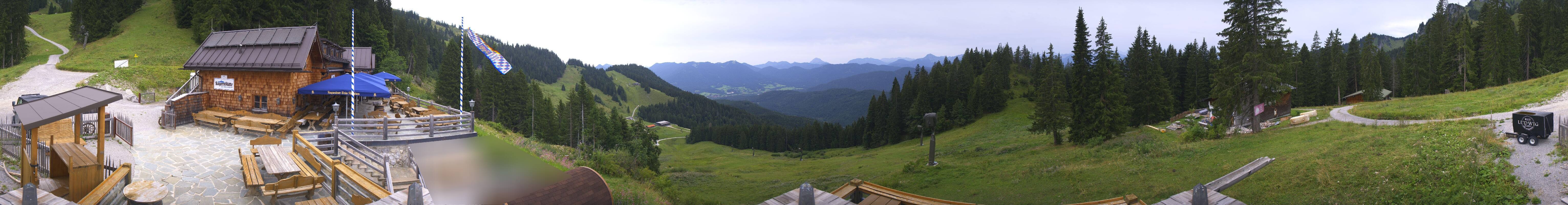 Archived image Webcam Lenggries-Brauneck: Bayern Hütte
