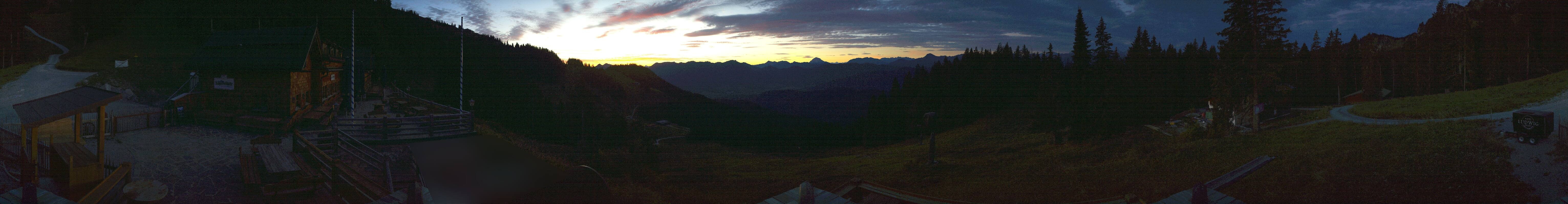 Archiv Foto Webcam Lenggries: BayernHütte am Brauneck