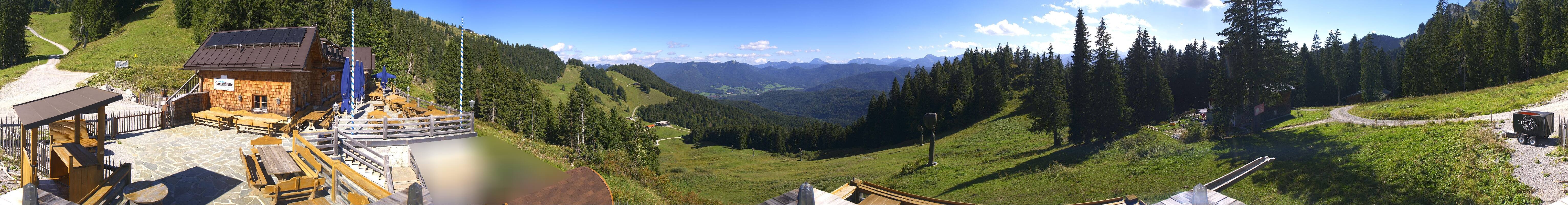 Archived image Webcam Lenggries-Brauneck: Bayern Hütte