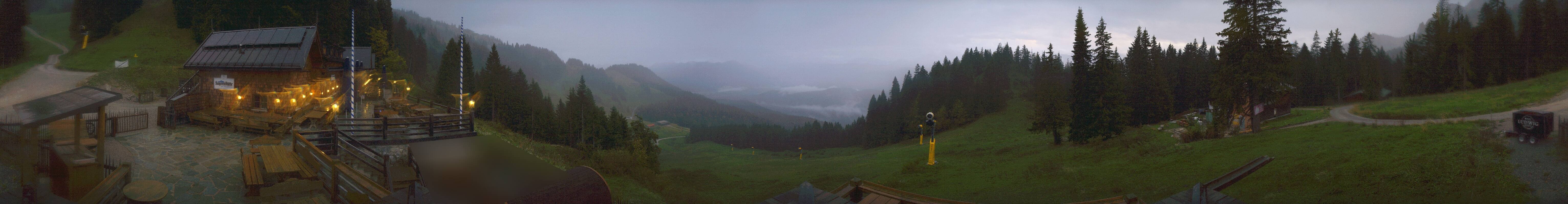 Archiv Foto Webcam Lenggries: BayernHütte am Brauneck