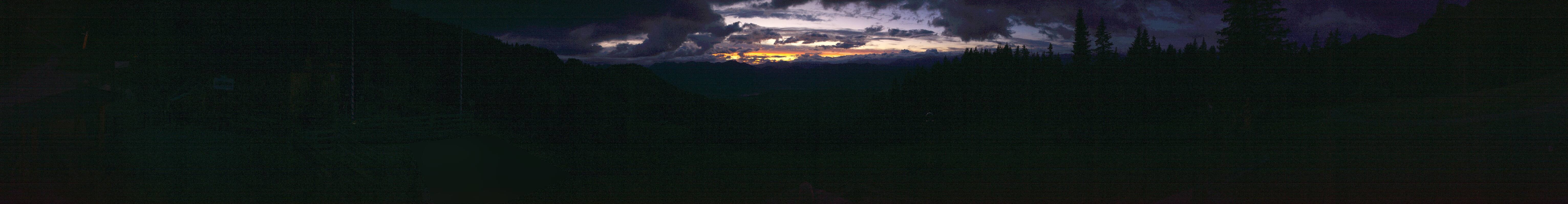 Archived image Webcam Lenggries-Brauneck: Bayern Hütte