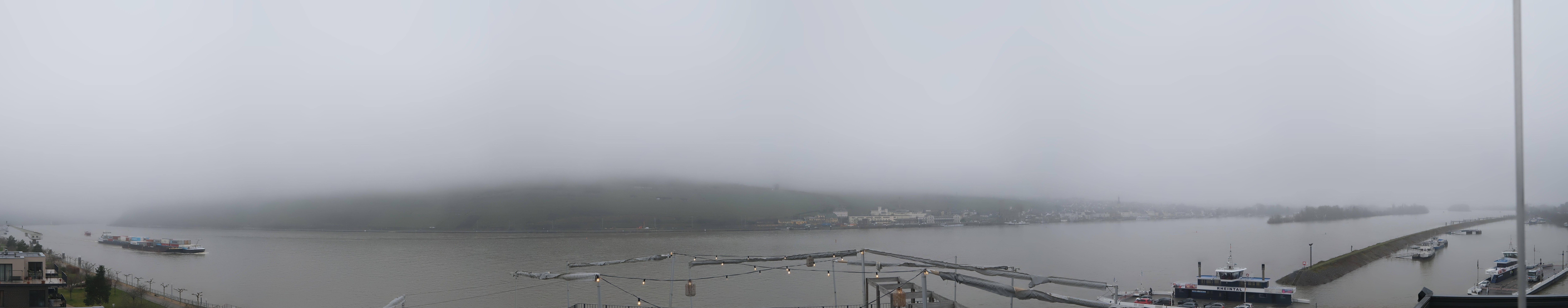 Archived image Webcam Bingen - Hotel Papa Rhein