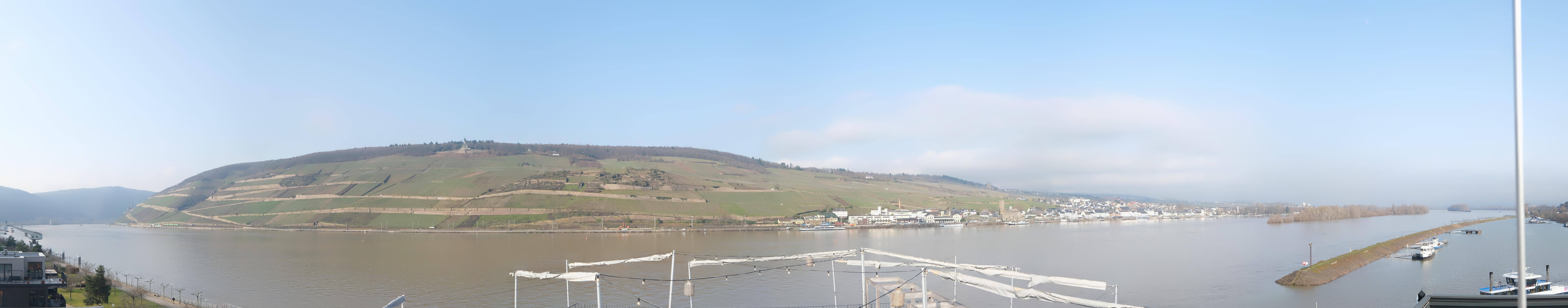 Archived image Webcam Bingen - Hotel Papa Rhein