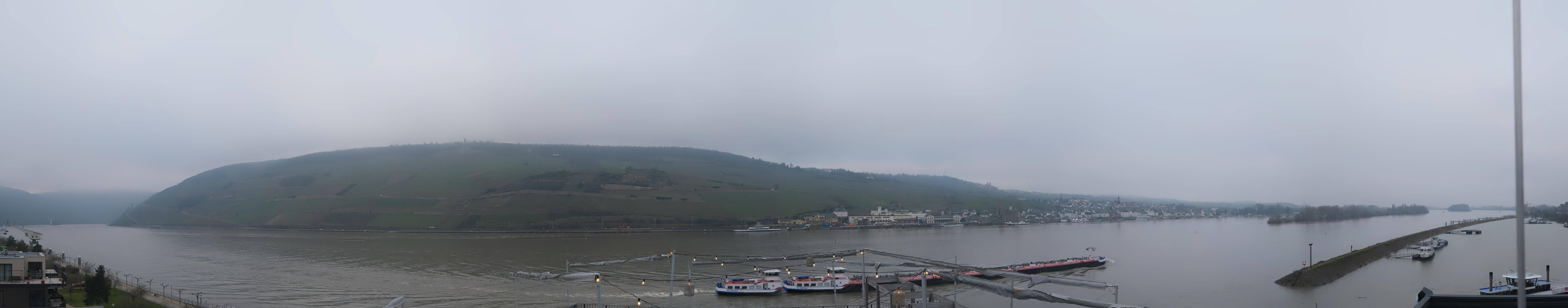 Archived image Webcam Bingen - Hotel Papa Rhein