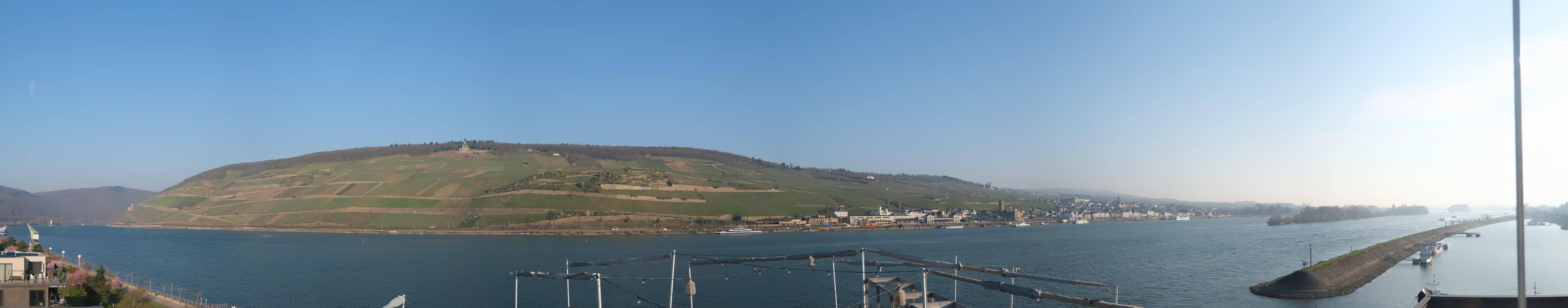 Archived image Webcam Bingen - Hotel Papa Rhein