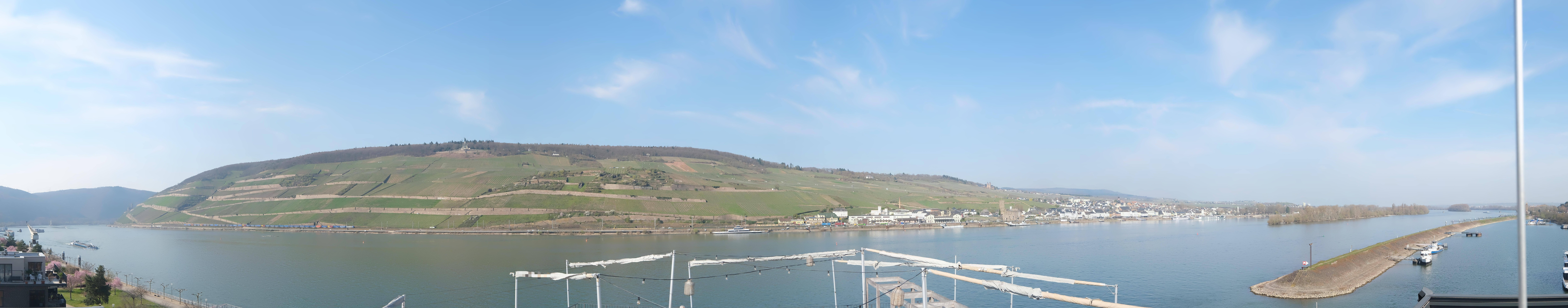 Archived image Webcam Bingen - Hotel Papa Rhein