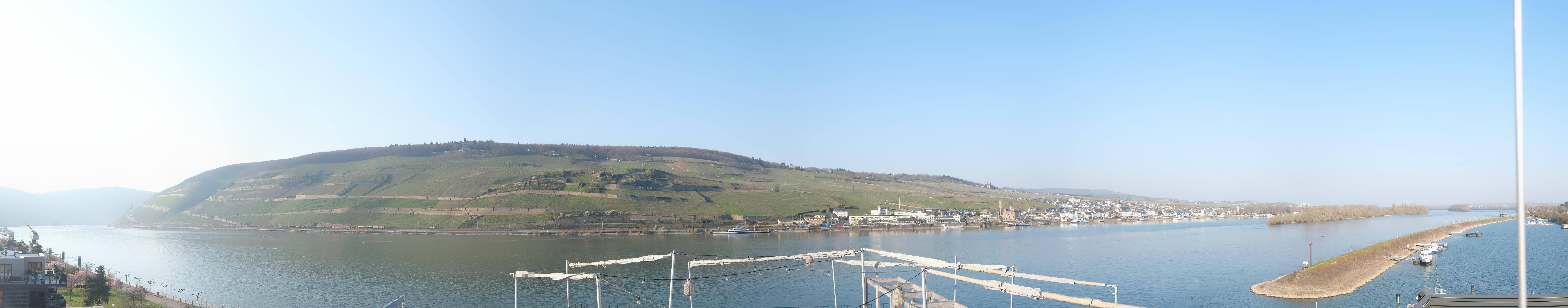 Archived image Webcam Bingen - Hotel Papa Rhein