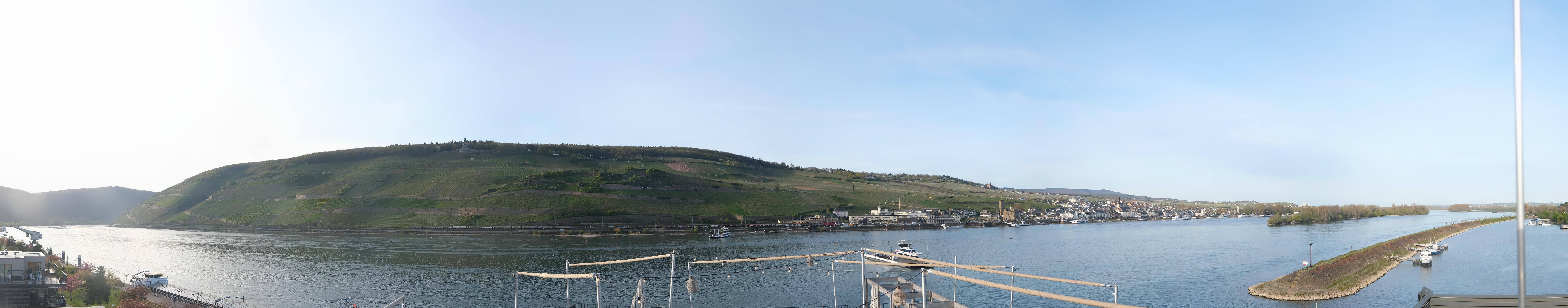 Archived image Webcam Bingen - Hotel Papa Rhein