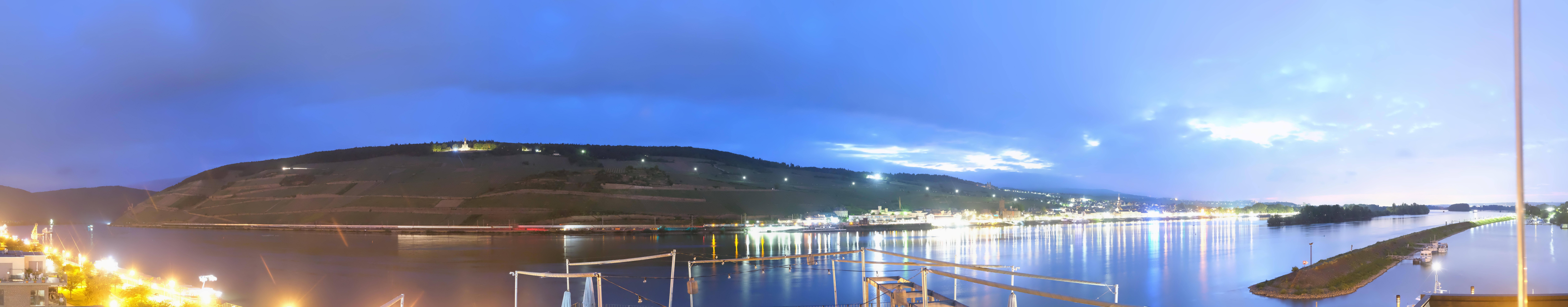 Archived image Webcam Bingen - Hotel Papa Rhein