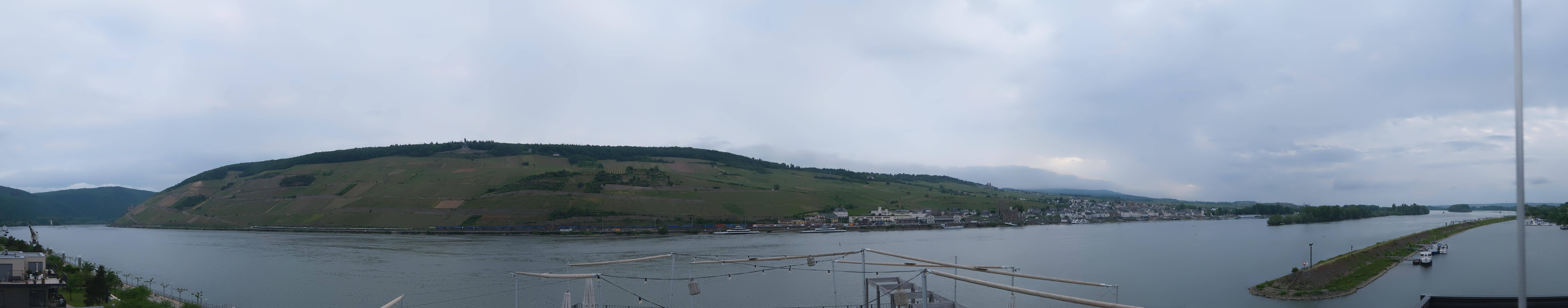 Archived image Webcam Bingen - Hotel Papa Rhein