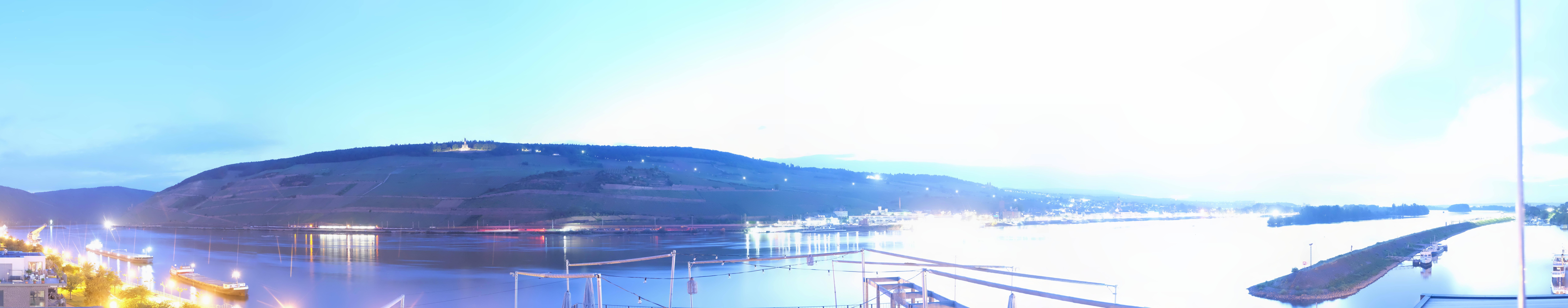 Archived image Webcam Bingen - Hotel Papa Rhein