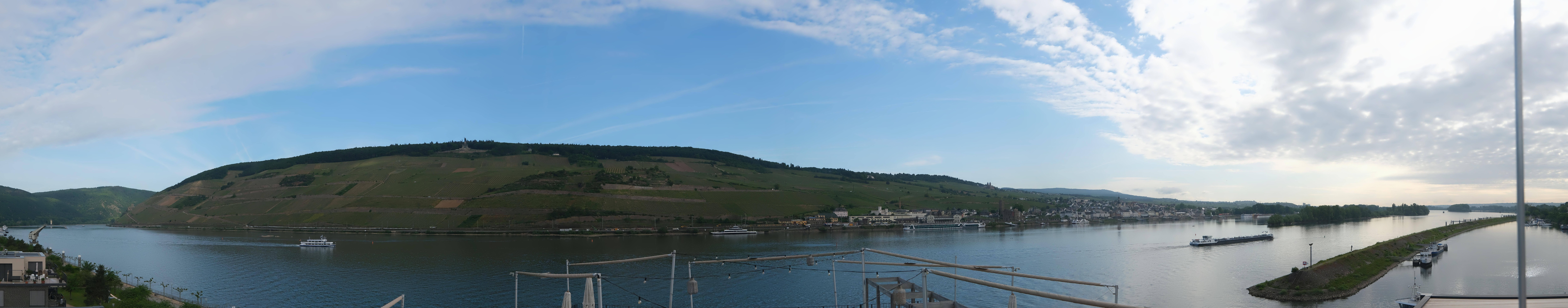Archived image Webcam Bingen - Hotel Papa Rhein